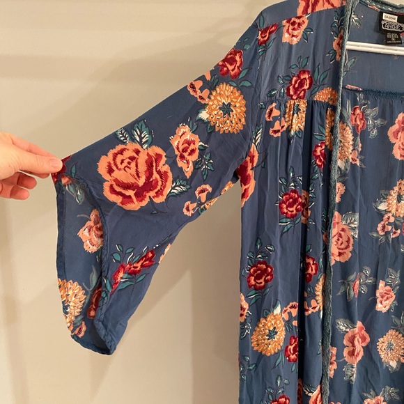 🚩 SOLD- Angie Floral Boho Duster Kimono. Size medium - Picture 4 of 10